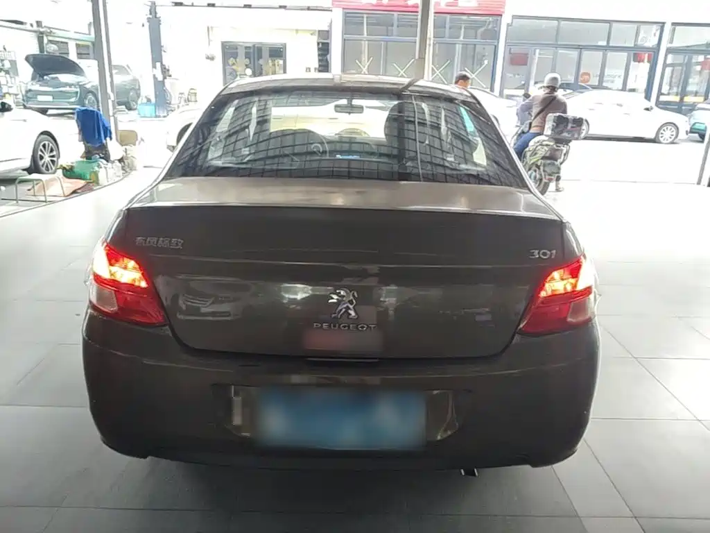Peugeot 301 2014 2014 1.6L Manual Comfort Edition