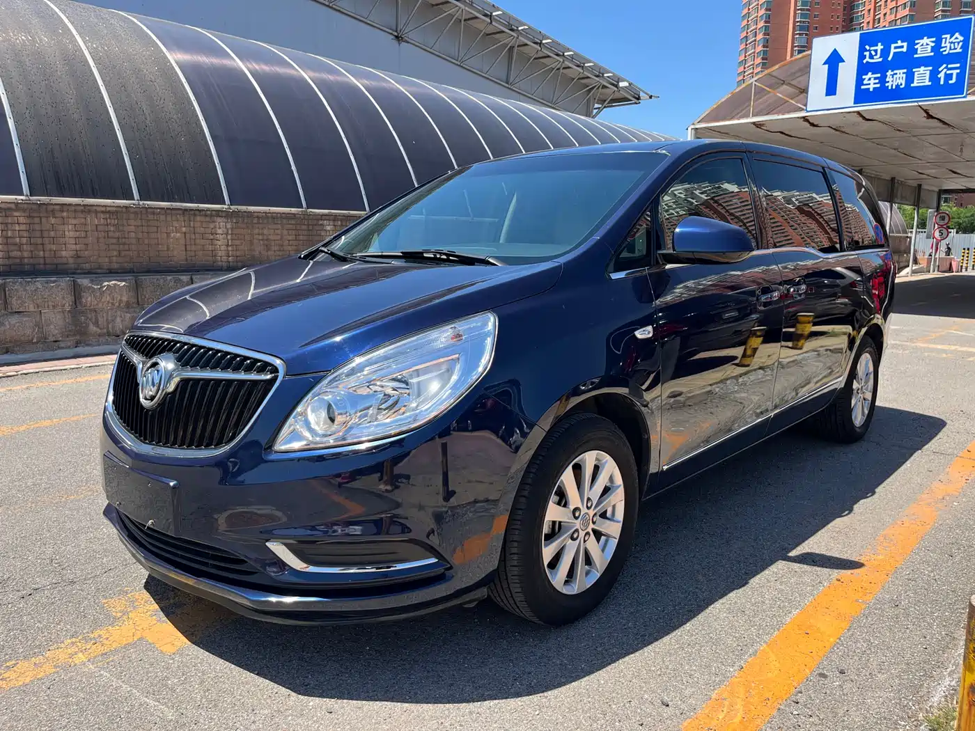 Buick GL8 2017 25S Premium Model China V