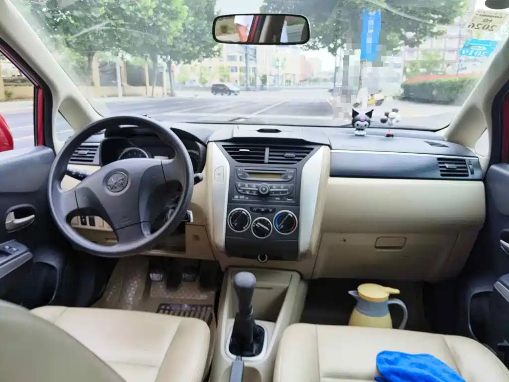 Venucia R50 2013 2012 1.6L Manual Premium