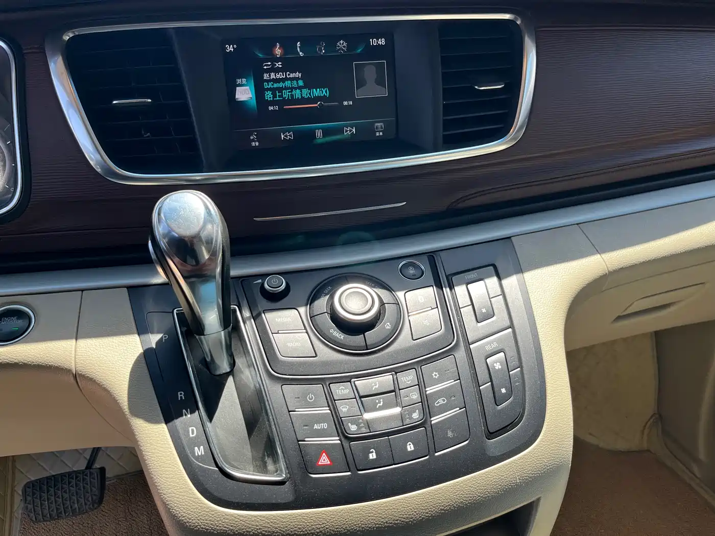 Buick GL8 2017 25S Premium Model China V фото 12