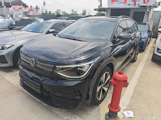 Volkswagen ID.6 X 2023