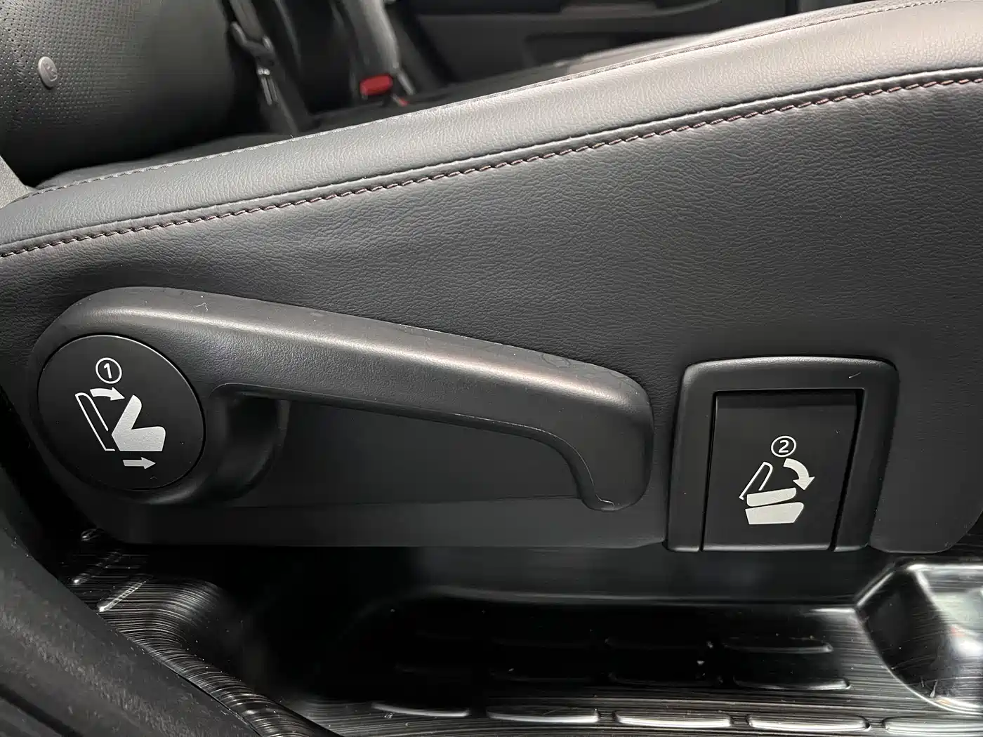 Toyota Highlander 2018 2.0T 4WD Premium 7-seater China VI фото 36