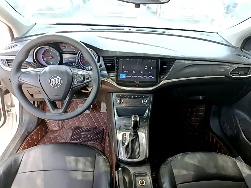 Buick Verano 2019 Hatchback 15S Automatic Progressive фото 10