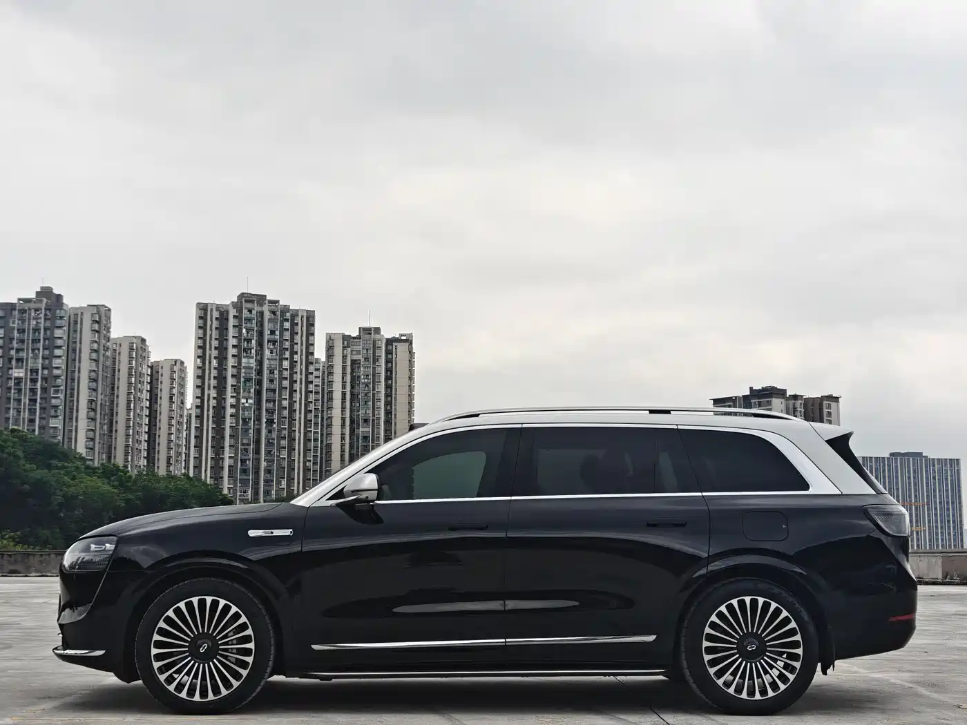 AITO Wenjie AITO M9 2024 Extended Range Ultra 42kWh 6-Seater фото 8