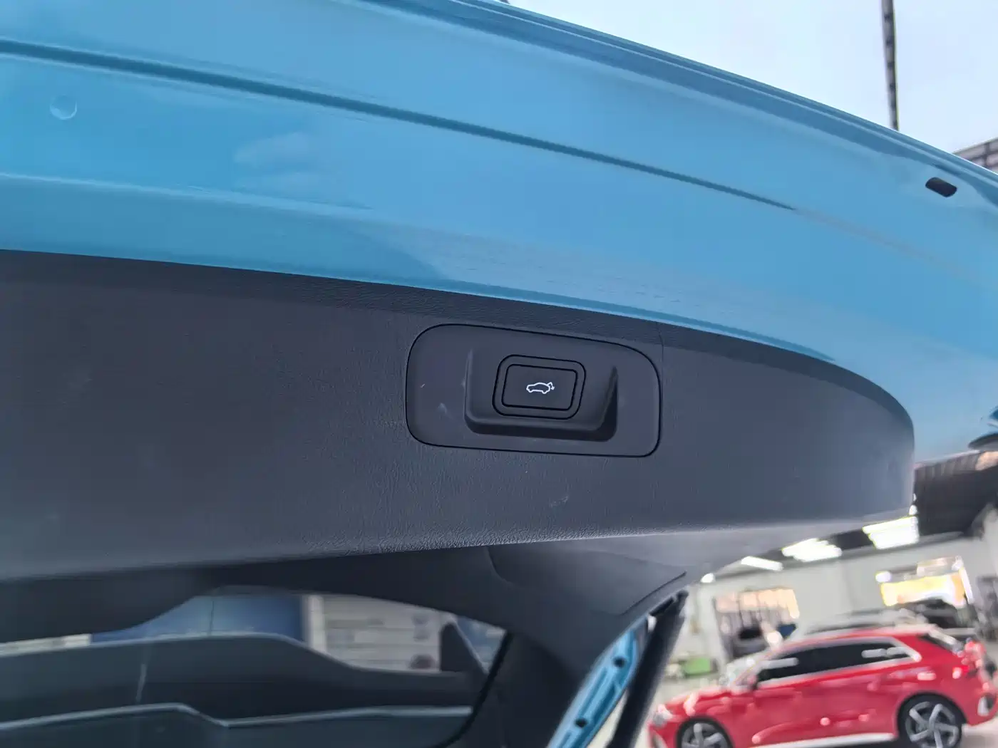 GEELY AUTOMOBILE BINYUE