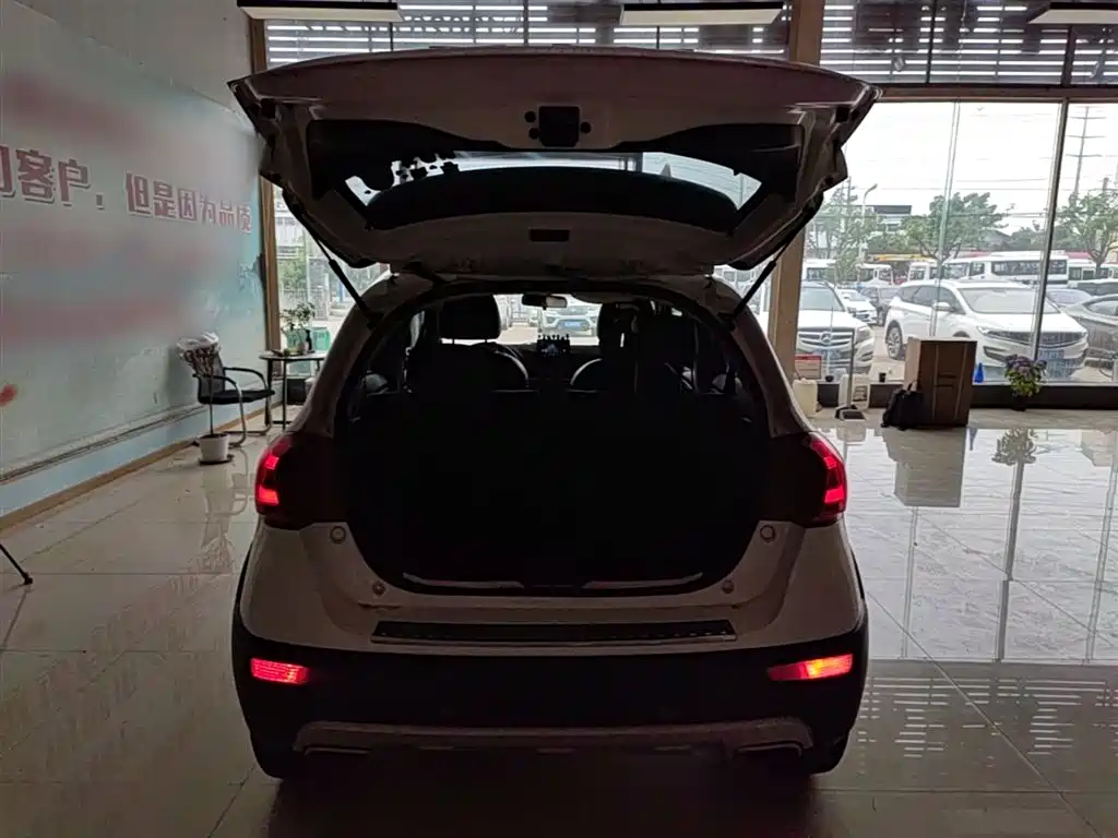 Haval H1 2015 1.5L AMT Luxury фото 19