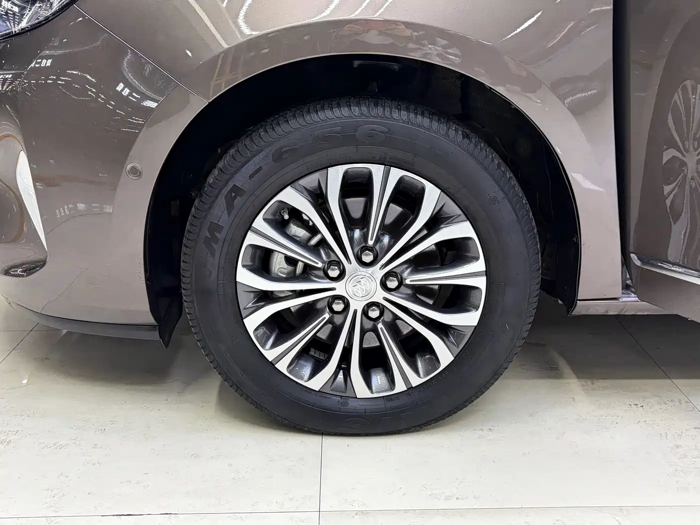 Buick GL8 2021 Land Business Class 652T Smart Luxury фото 16