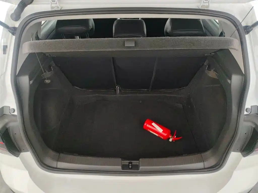 VOLKSWAGEN TU KAI