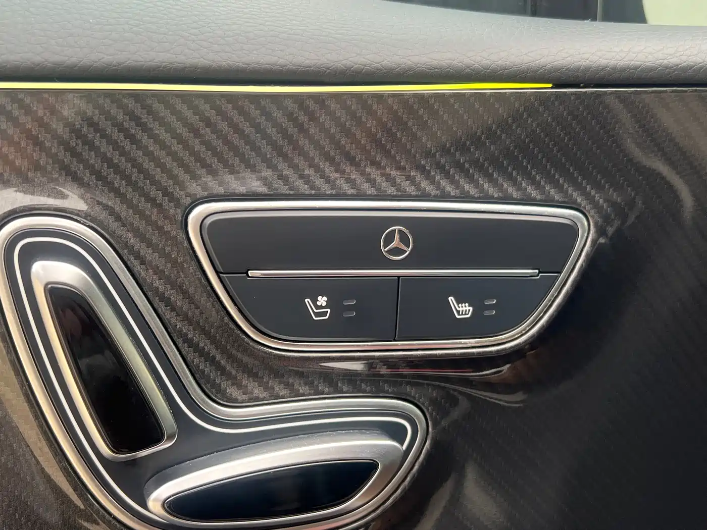 Denza X 2020 PHEV Sport Edition фото 10