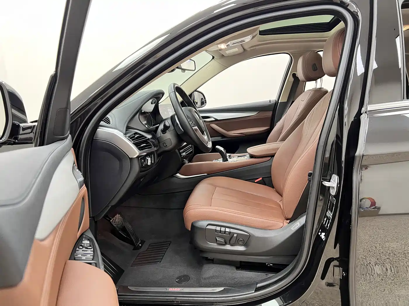 BMW X6 2018 xDrive35i Leading Model фото 11