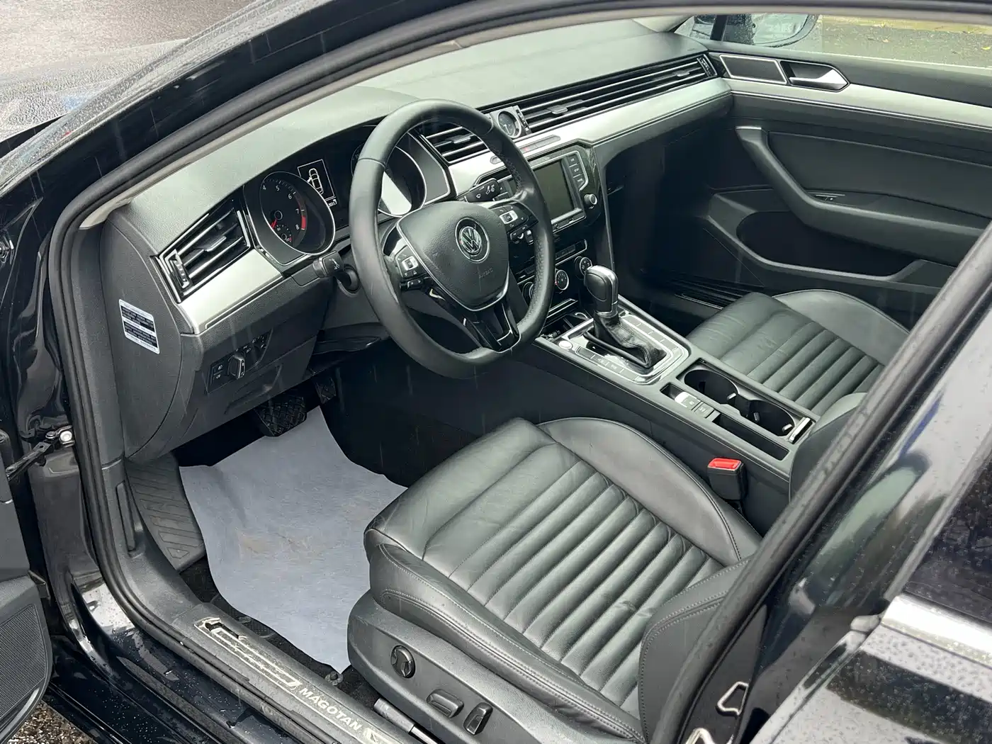 Volkswagen Magotan 2017 330TSI DSG Leading фото 4