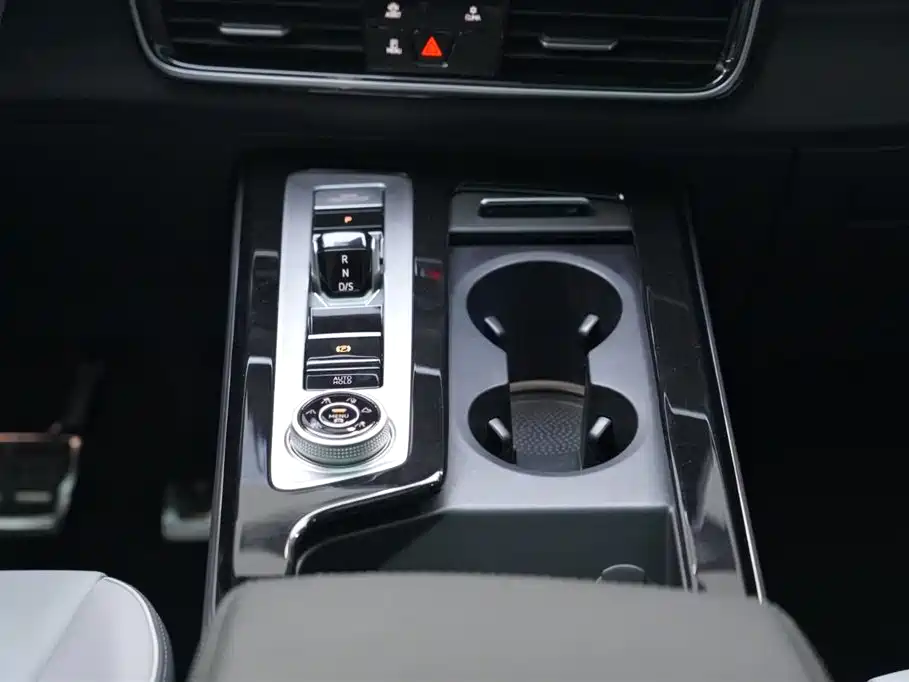 Volkswagen Talagon 2023 380TSI 4WD R-Line Touring Edition фото 14