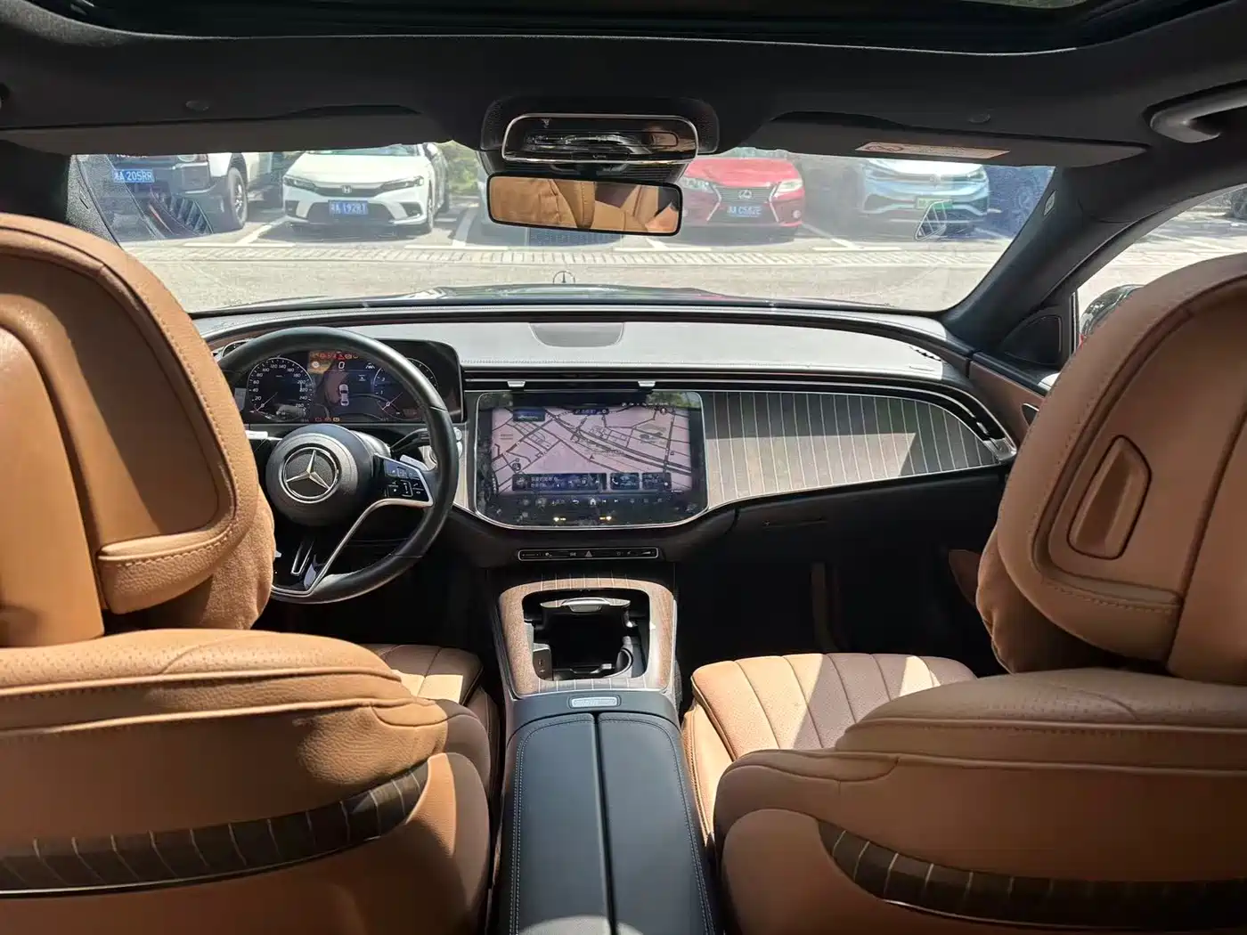 Mercedes-Benz E-Class 2024 E 300 L Fashion фото 8