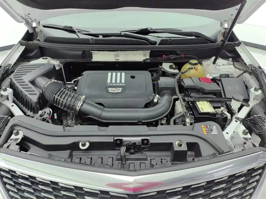 Cadillac XT5 2022 2.0T 2WD Luxury фото 10