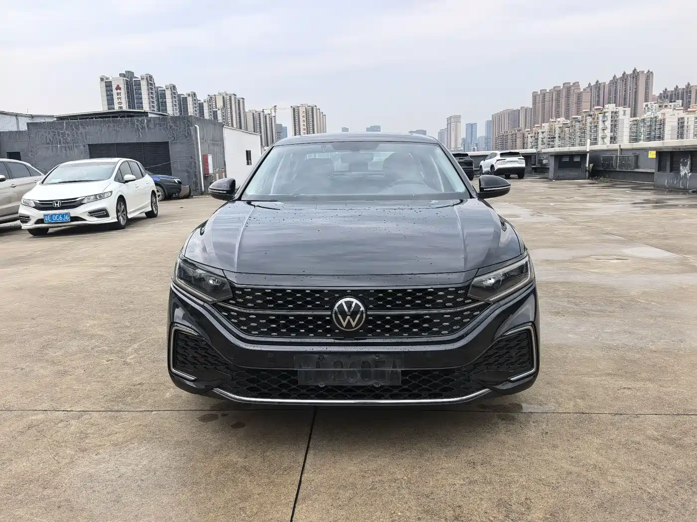 Volkswagen Passat 2022 330TSI Starlight Elite Edition фото 3