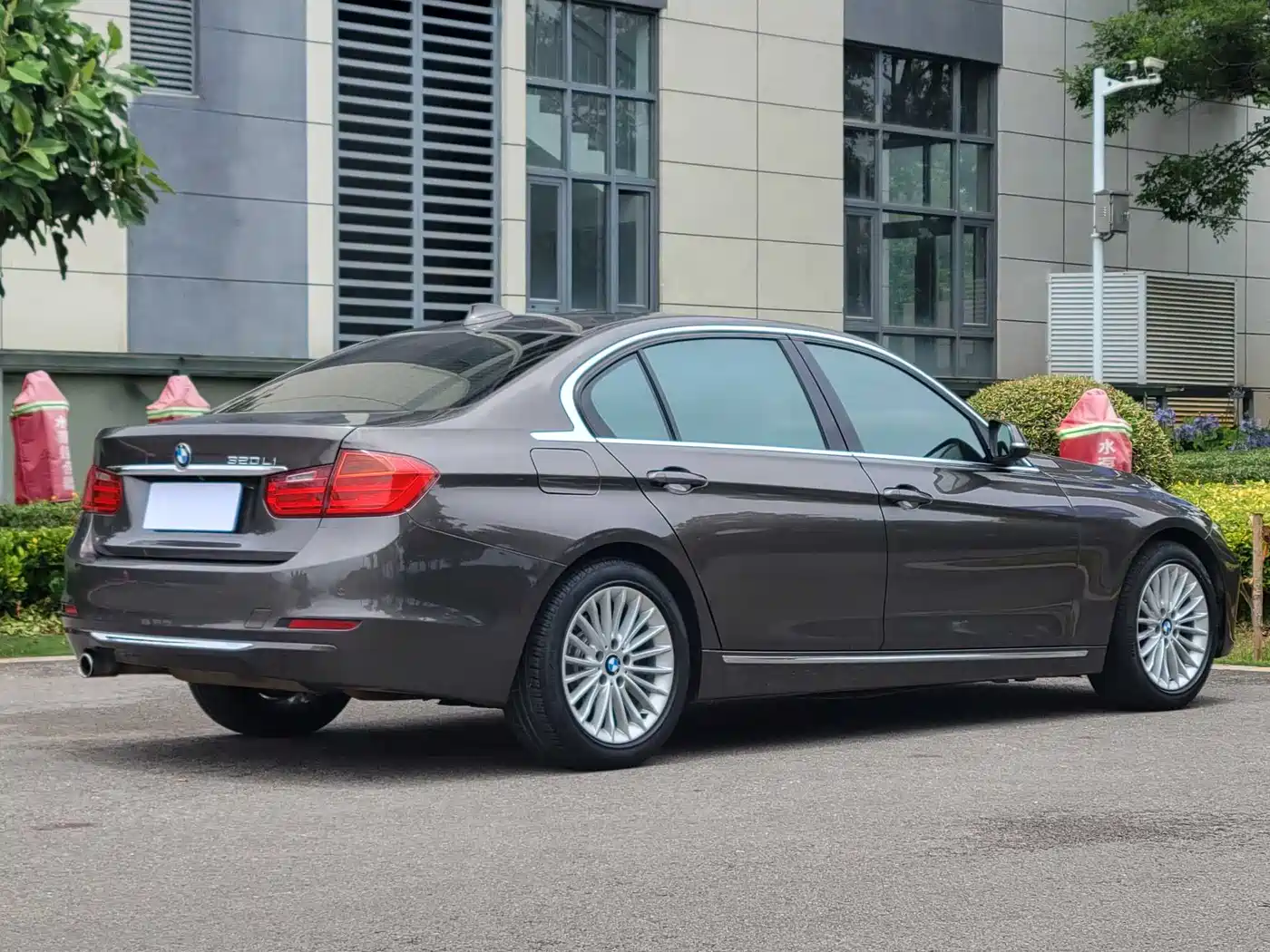 BMW 3 Series 2013 Facelift 320Li Luxury Design Package фото 9