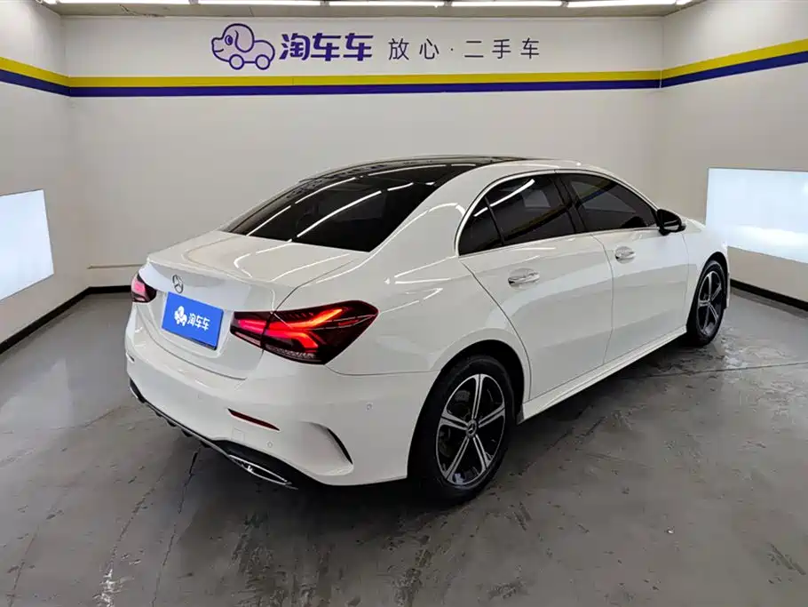 Mercedes-Benz A-Class 2022 Facelift III A 200 L Sport Sedan Fashion фото 3