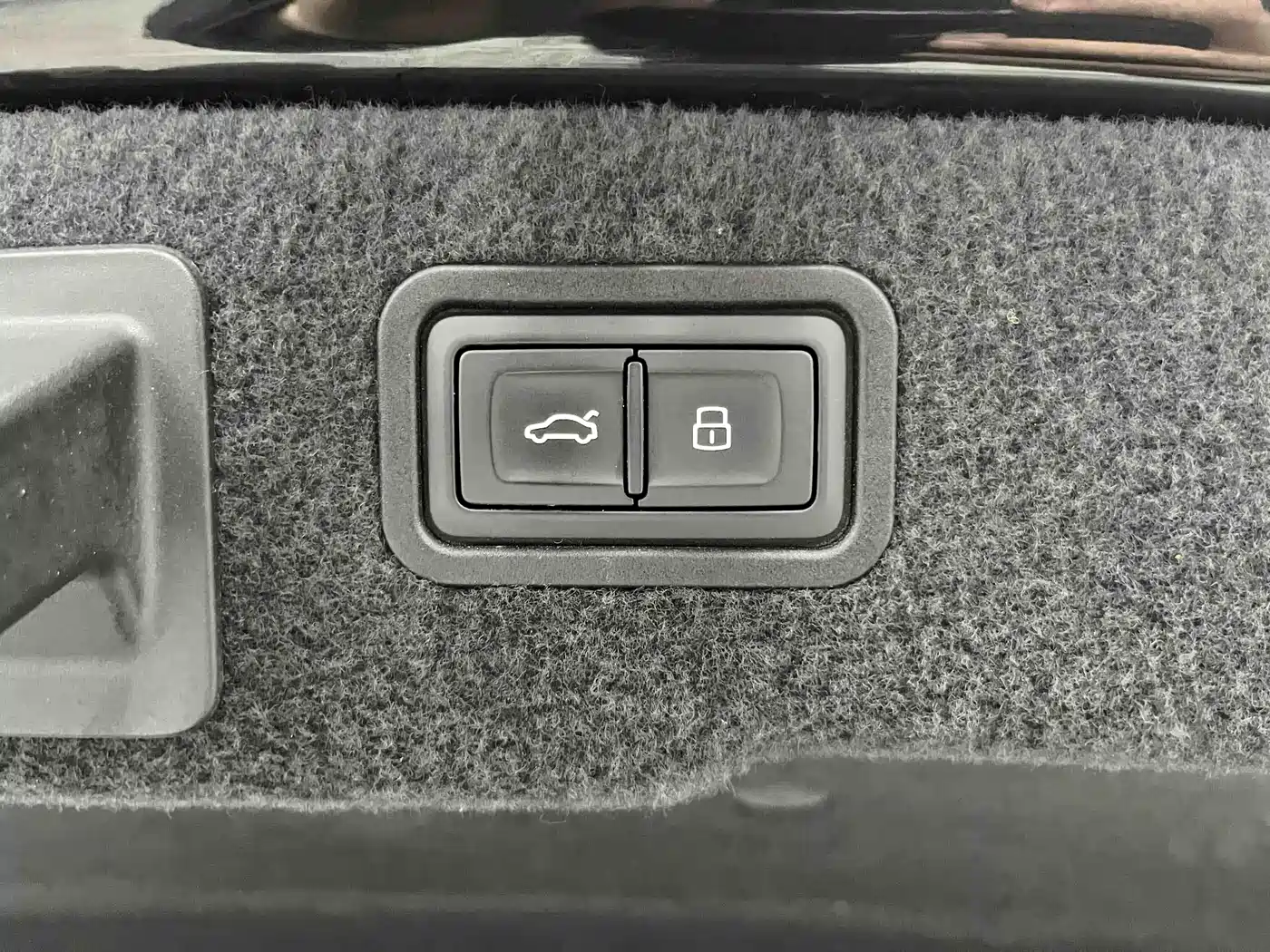Audi A8 2019 Facelift Plus A8L 50 TFSI quattro Comfort фото 23