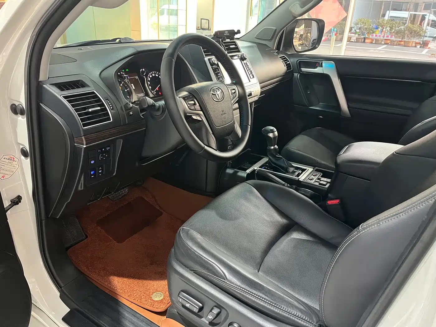 Toyota Prado 2018 3.5L Auto TX-L фото 6