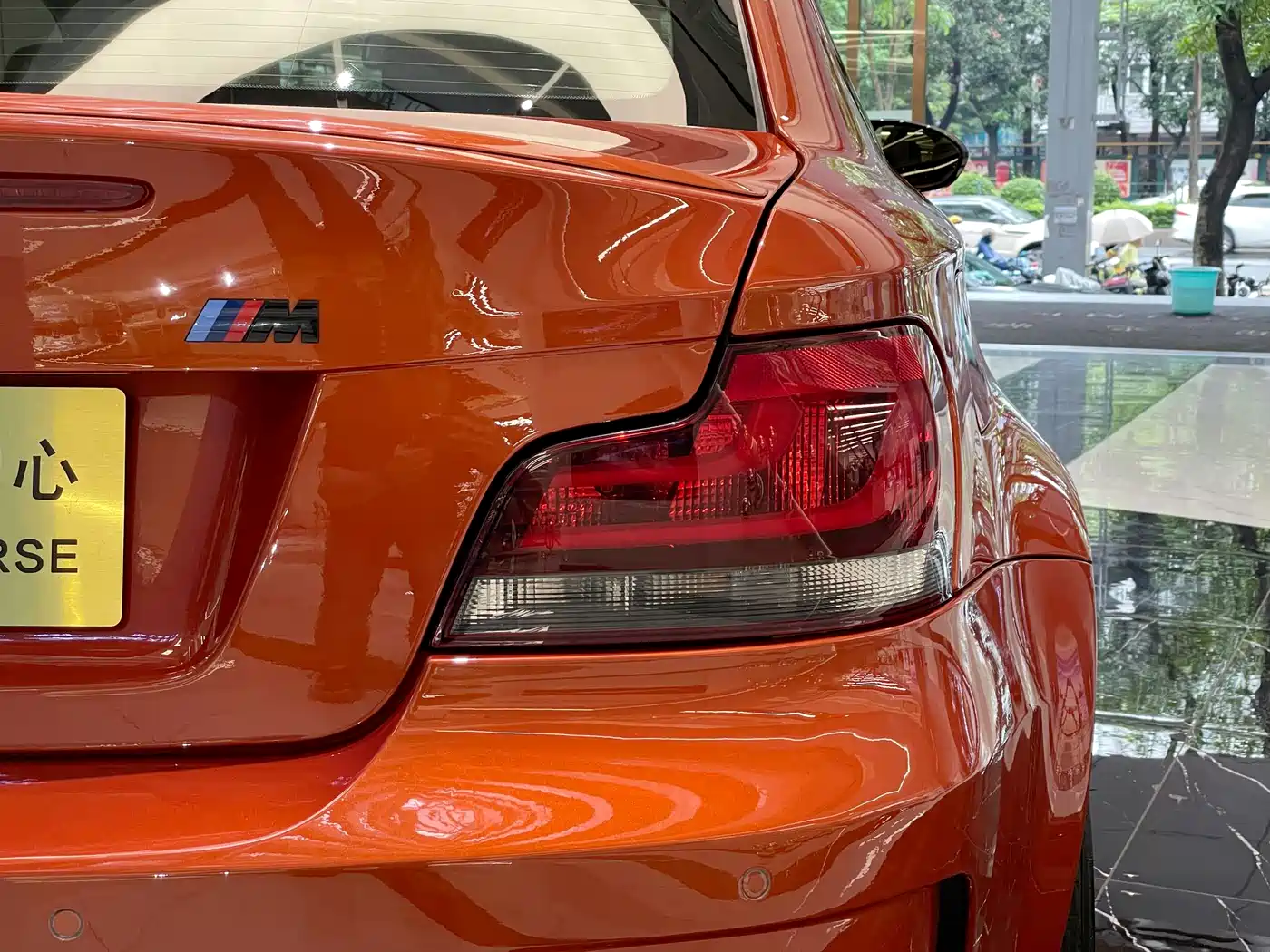 BMW 1 Series M 2011 1M Coupe фото 7