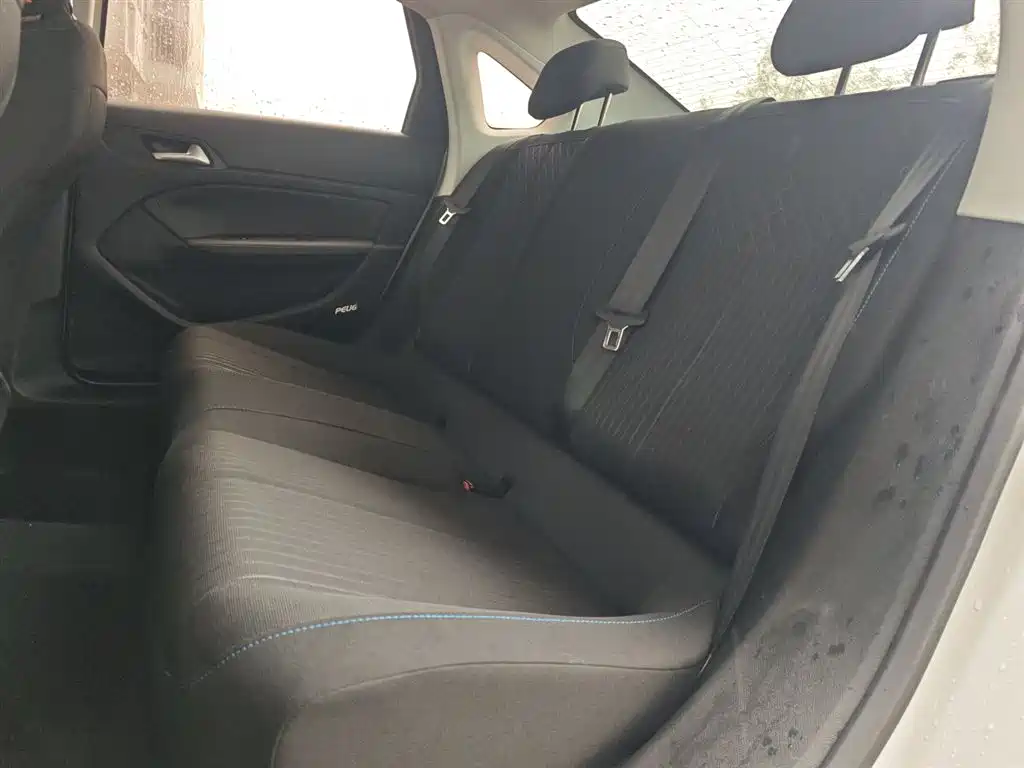 Peugeot 308 2016 1.6L Automatic Fashion фото 17
