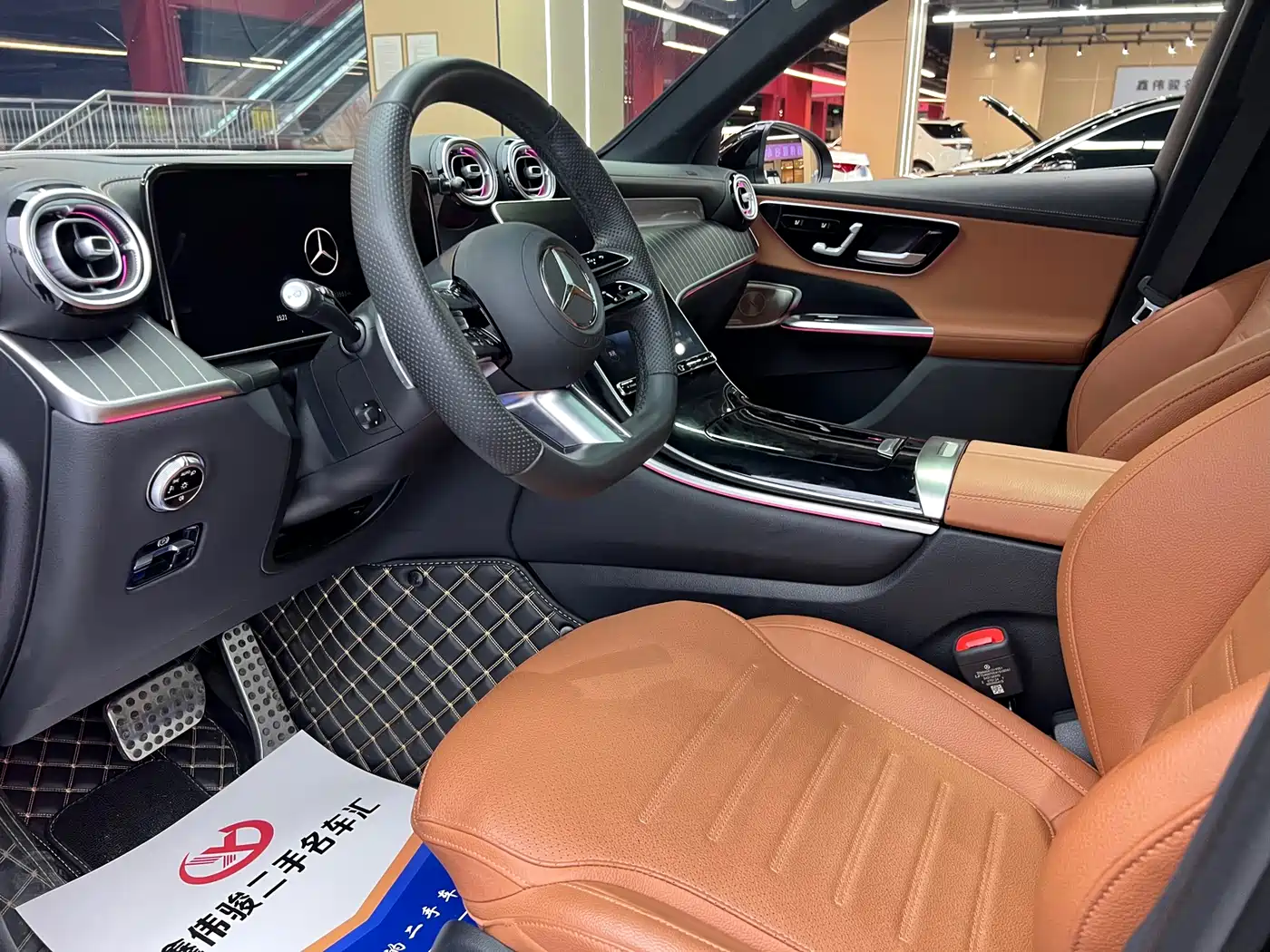 Mercedes-Benz GLC 2023 Facelift GLC 300 L 4MATIC Luxury 5-Seater фото 8