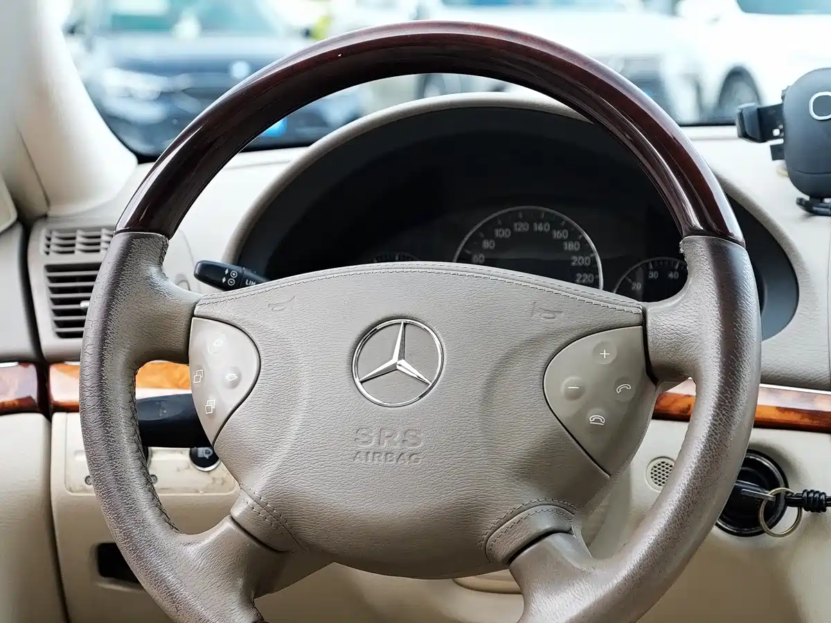 Mercedes-Benz E-Class (Import) 2006 E 500 Elegance фото 18