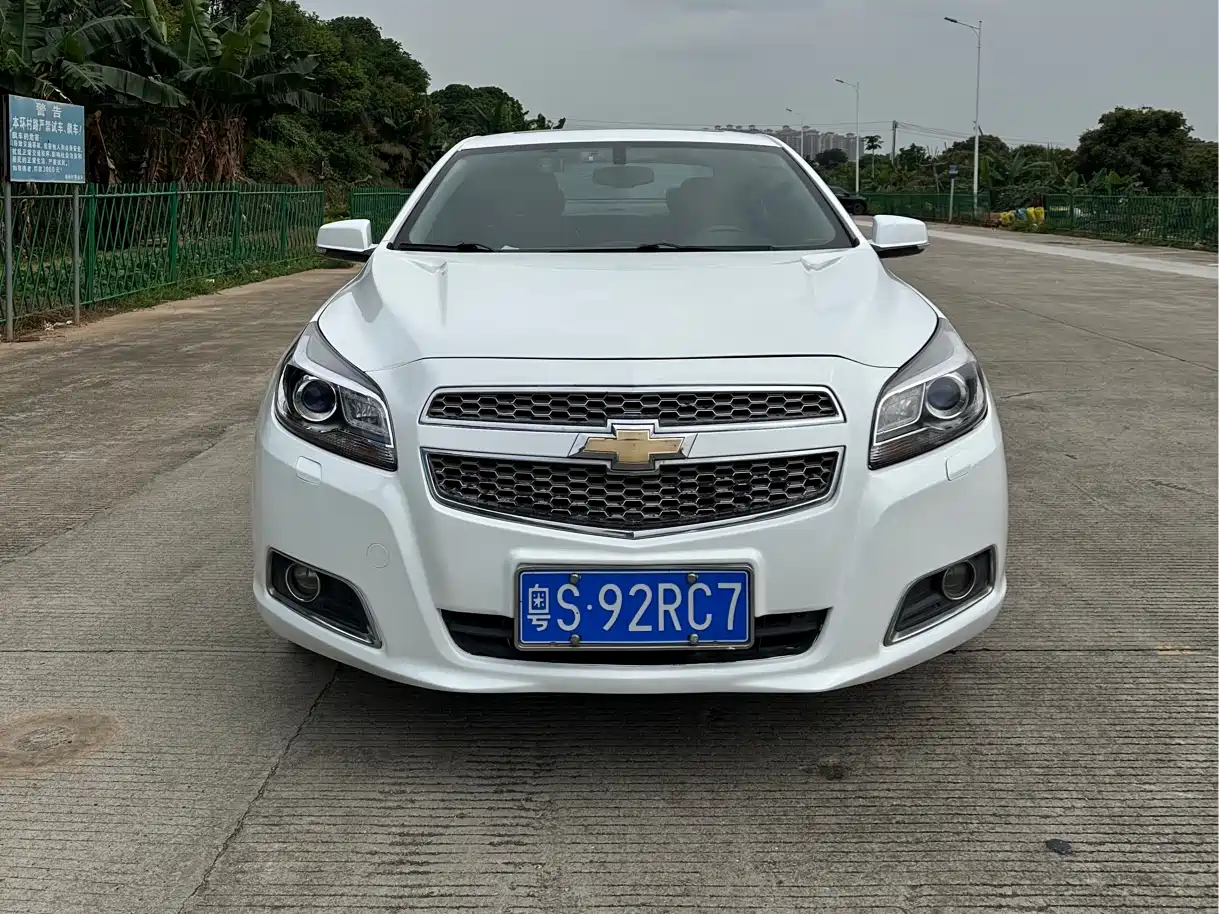 Chevrolet Malibu 2014 2.0L Automatic Luxury фото 2