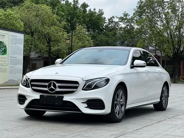  Mercedes-Benz Mercedes-Benz E-Class 2020 E 300 L Sport Fashion Model