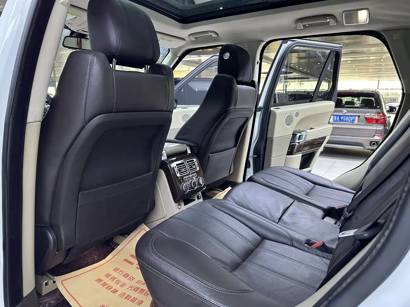 Land Rover Range Rover 2015 3.0 SC V6 Vogue фото 11