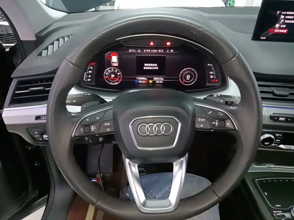 Photo 11 - Audi Q7
