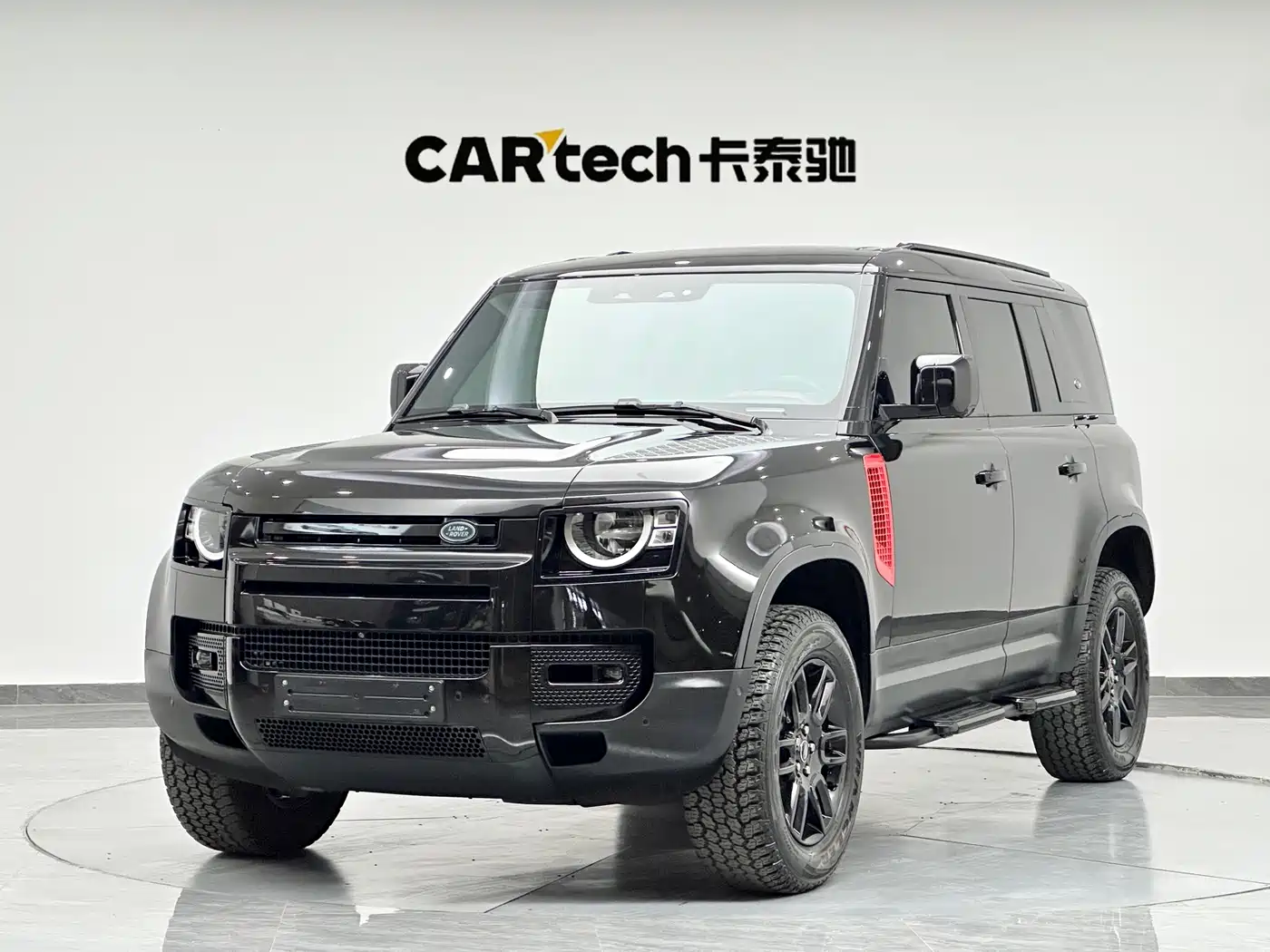 Land Rover Defender 2021 110 P400 SE