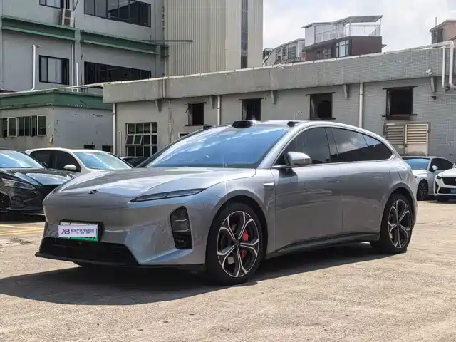 NIO ET5T 2025