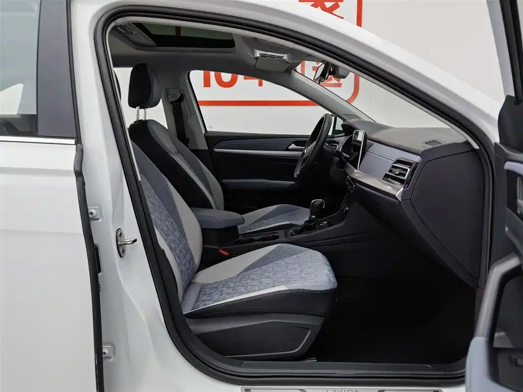 Volkswagen Lavida 2023 300TSI DSG Comfort Edition фото 23