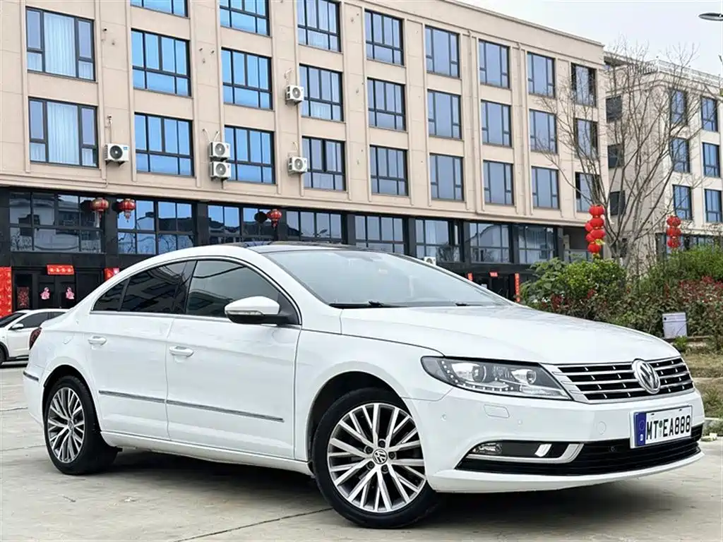 Volkswagen FAW-Volkswagen CC 2018 1.8TSI Luxury фото 3