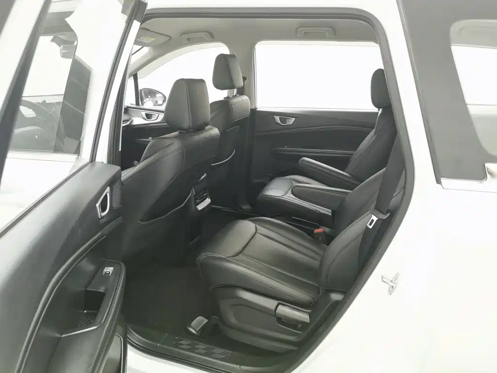 Wuling Motors Wuling Jiachen 2023 2022 1.5L Manual Light Comfort Edition