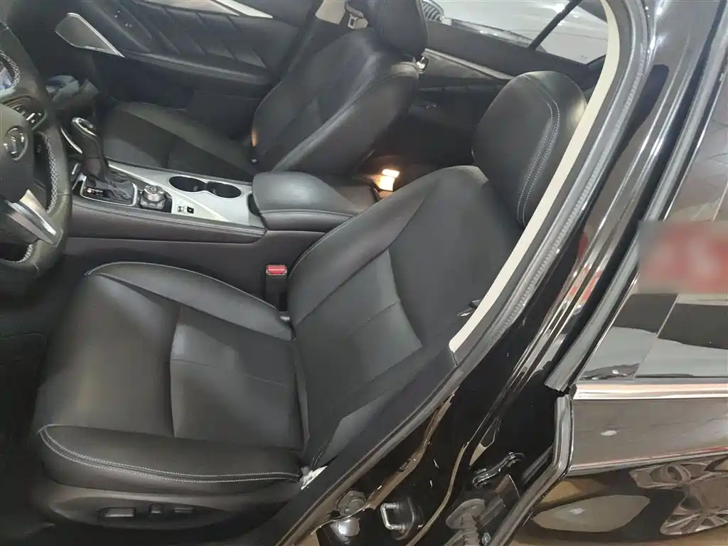 Infiniti Q50L 2018 2018 2.0T Premium Edition China V