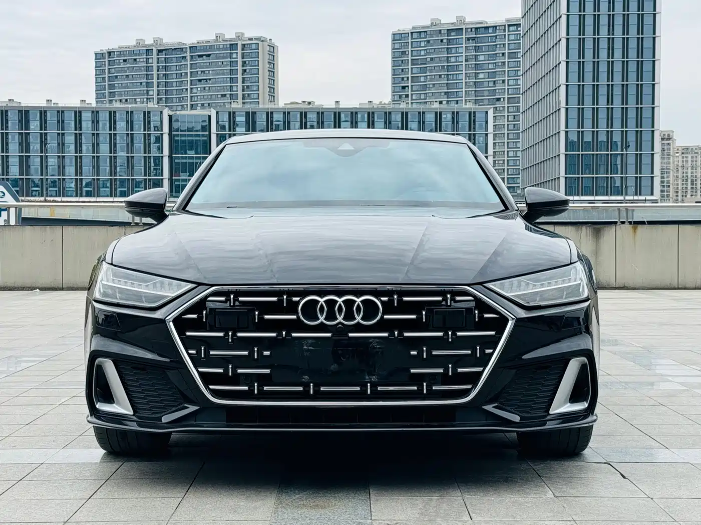 Audi A7L 2022 45 TFSI S-line Youth Dream Edition фото 2