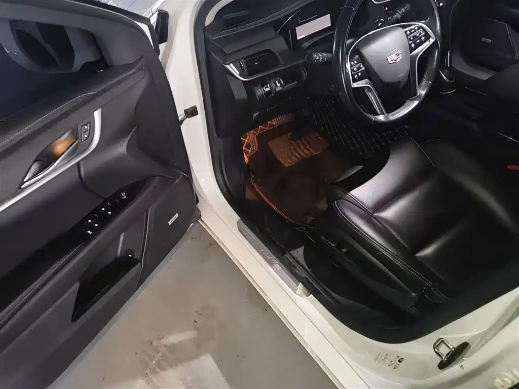 Cadillac XTS 2018 28T Technology фото 12