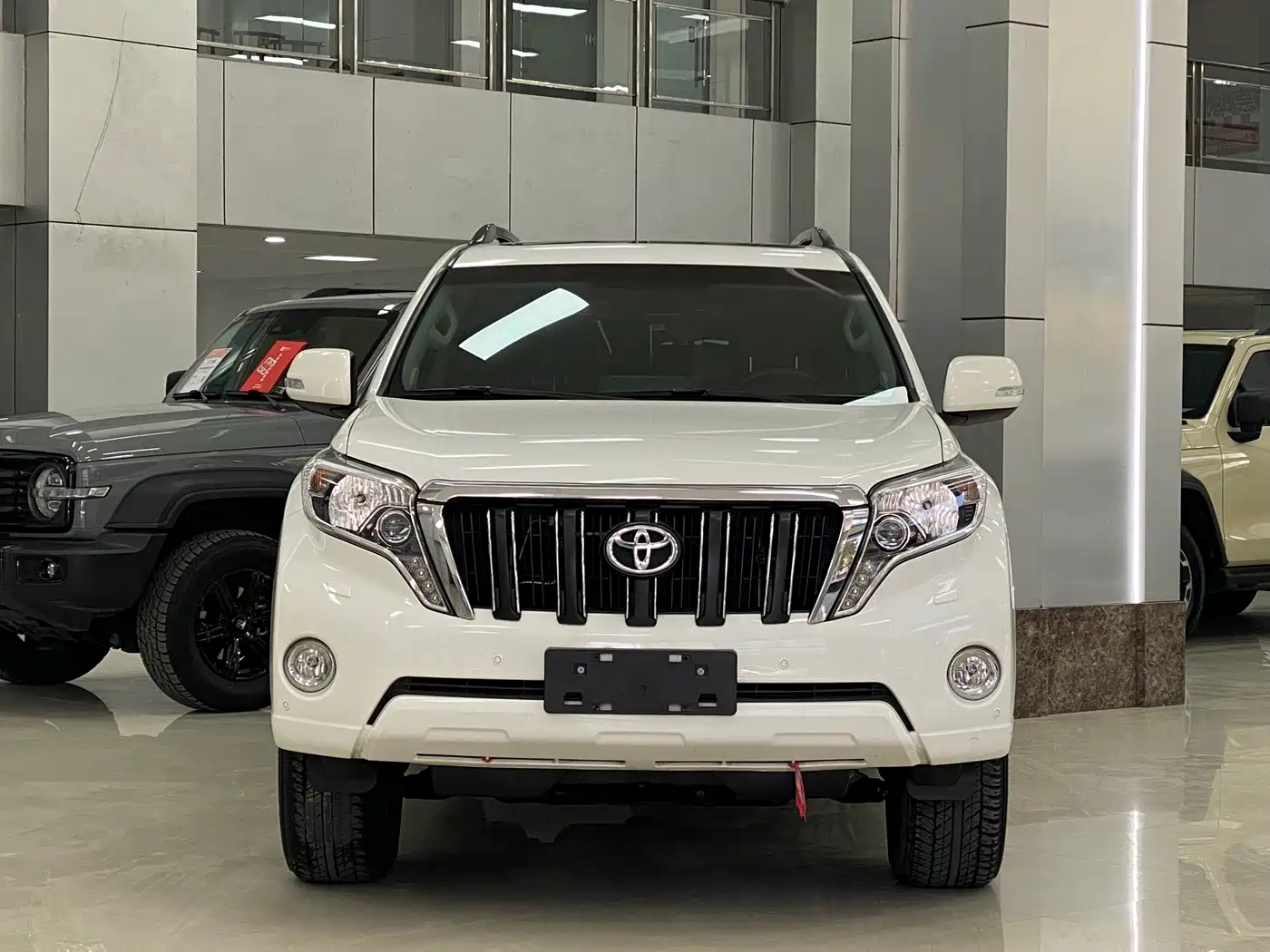 Toyota Prado 2016 3.5L Auto TX-L фото 2
