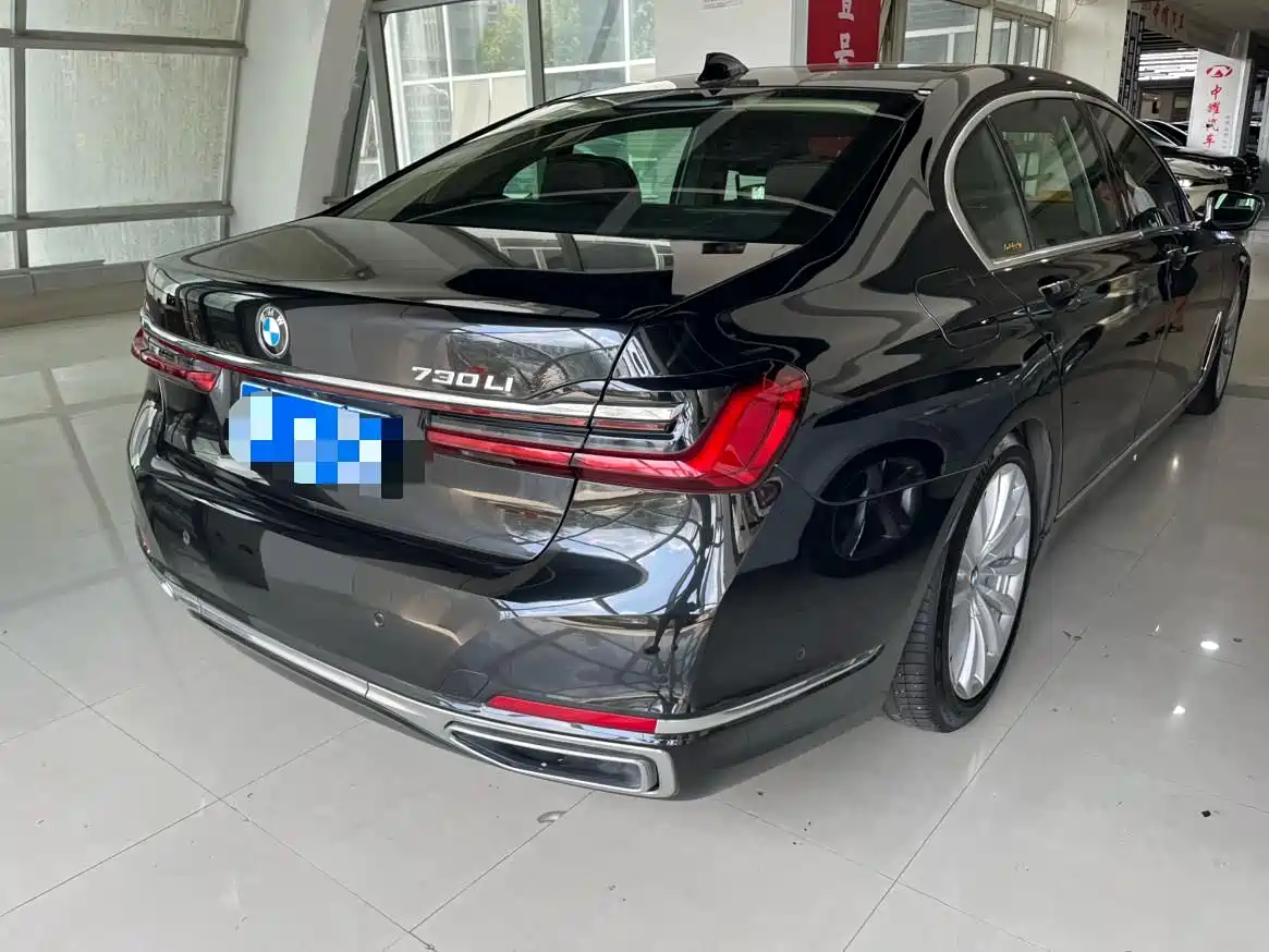 BMW 7 Series 2019 730Li Luxury Package фото 16