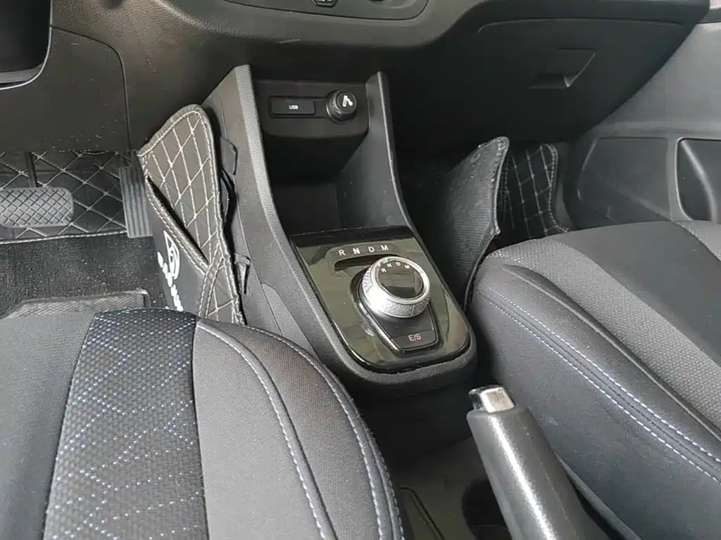Baojun 310 2018 2017 1.5L Auto Comfort