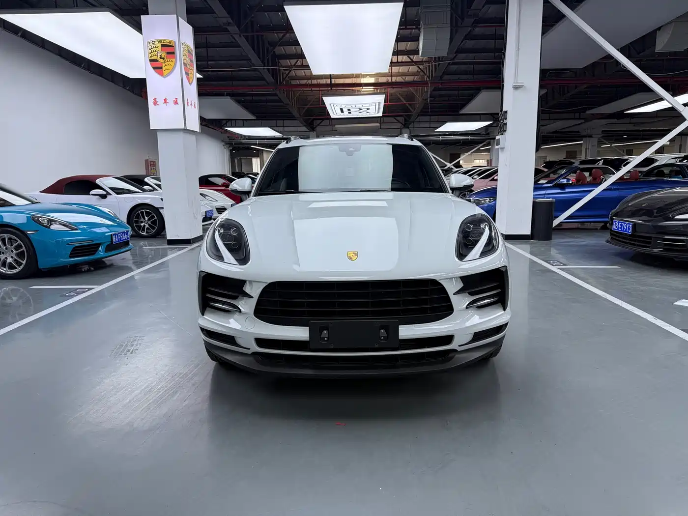 Porsche Macan 2020 Macan 2.0T фото 2