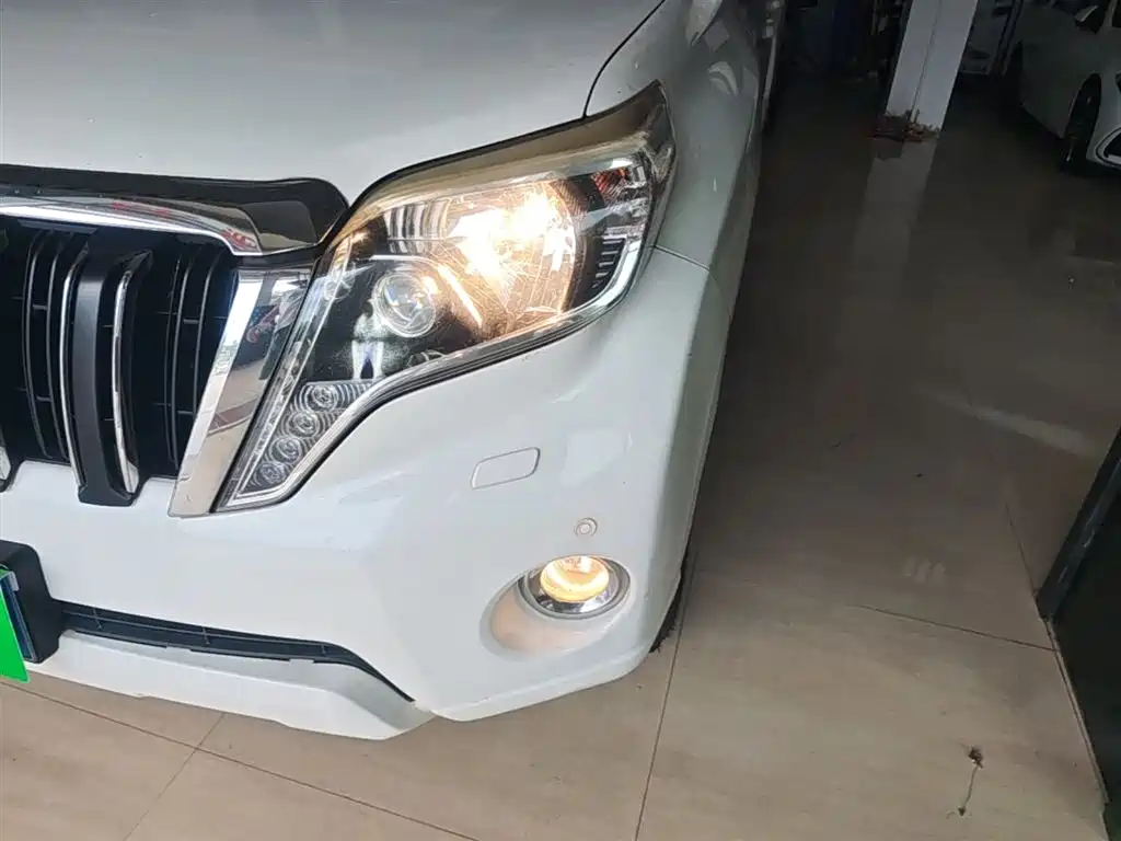 Toyota Prado 2016 2.7L Auto Luxury Edition фото 24