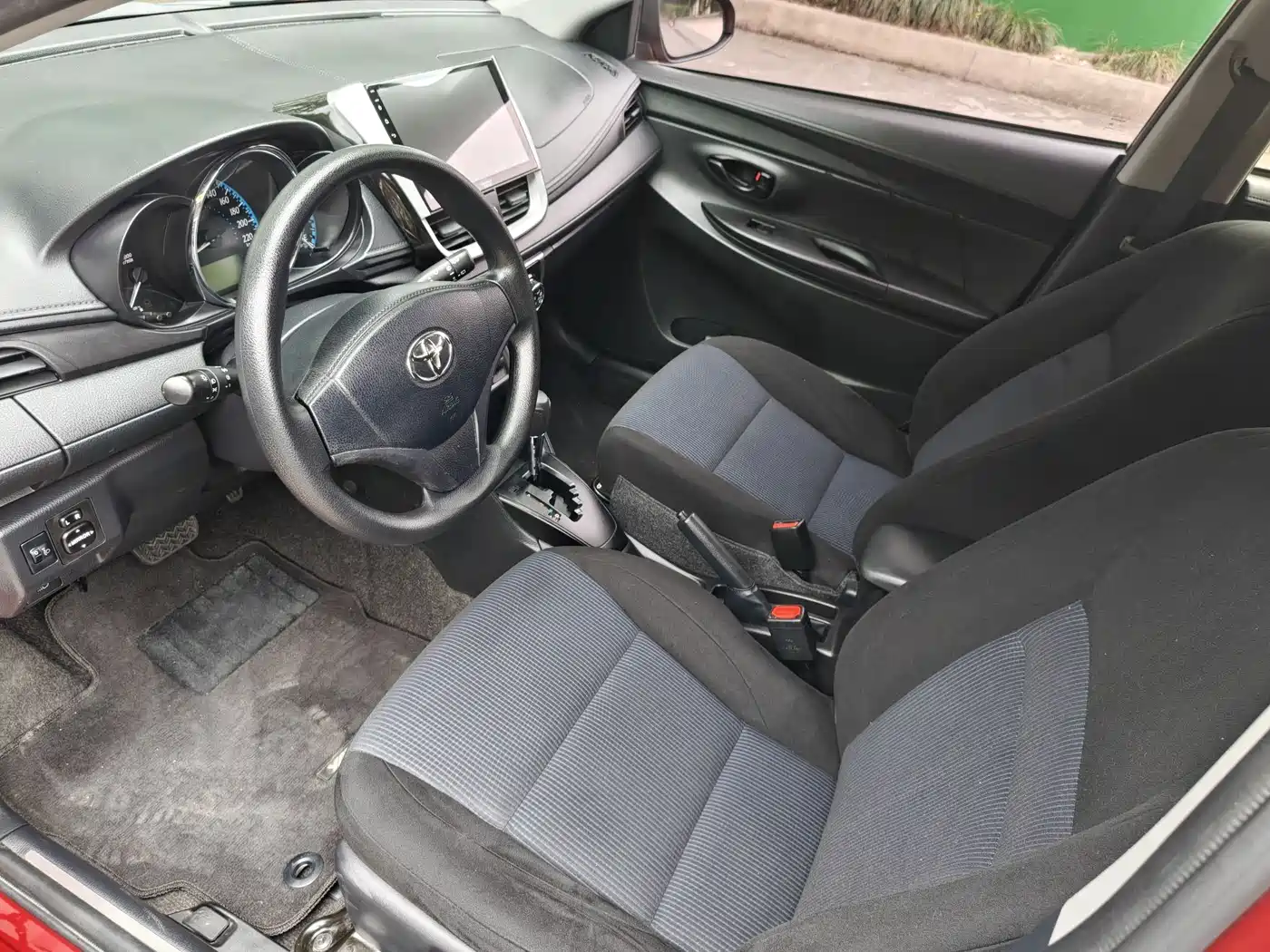 Toyota YARiS L Zhi Xuan 2019 1.5E CVT MeiDong Edition China VI фото 8