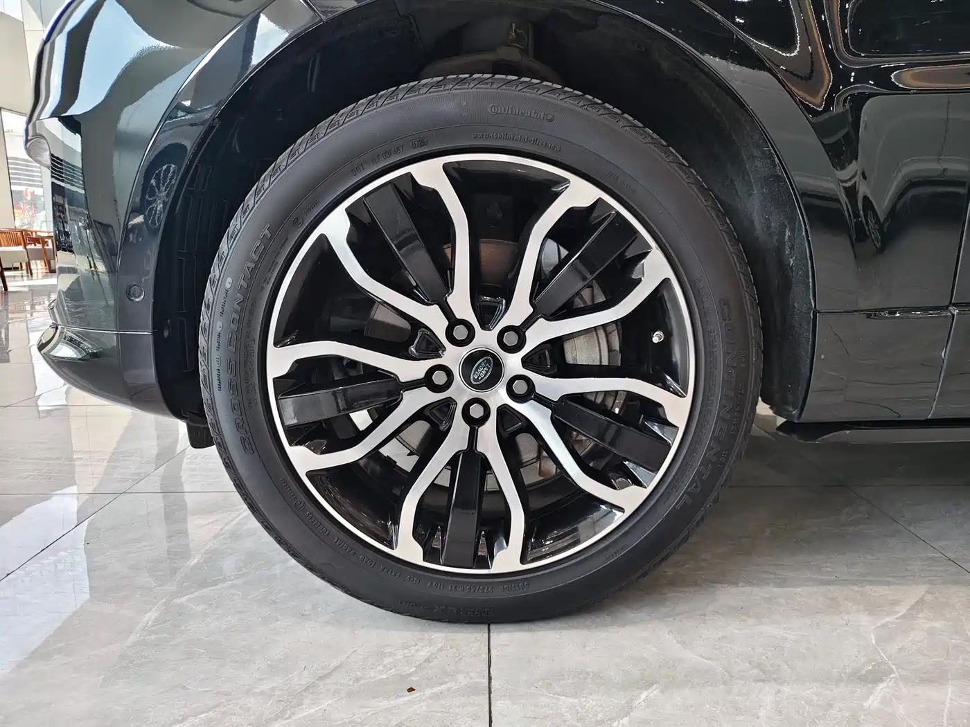 Land Rover Range Rover Sport 2021 3.0 L6 Gloss Black Edition фото 5
