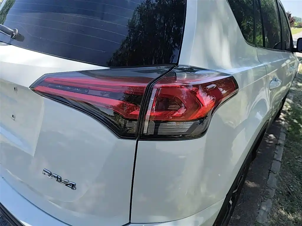 Toyota RAV4 Rongfang 2019 2.0L CVT 2WD Pioneer Edition China VI фото 8