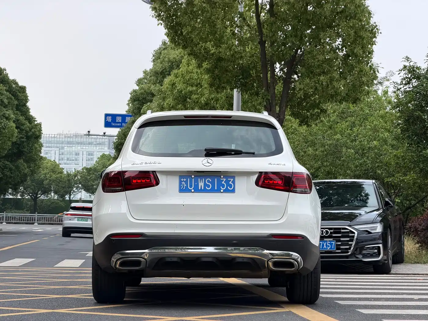 Mercedes-Benz GLC 2020 GLC 260 L 4MATIC Dynamic фото 4