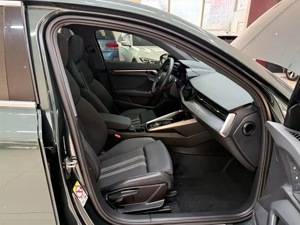 Audi A3 2023 A3L Limousine 35 TFSI Fashion Sport фото 21
