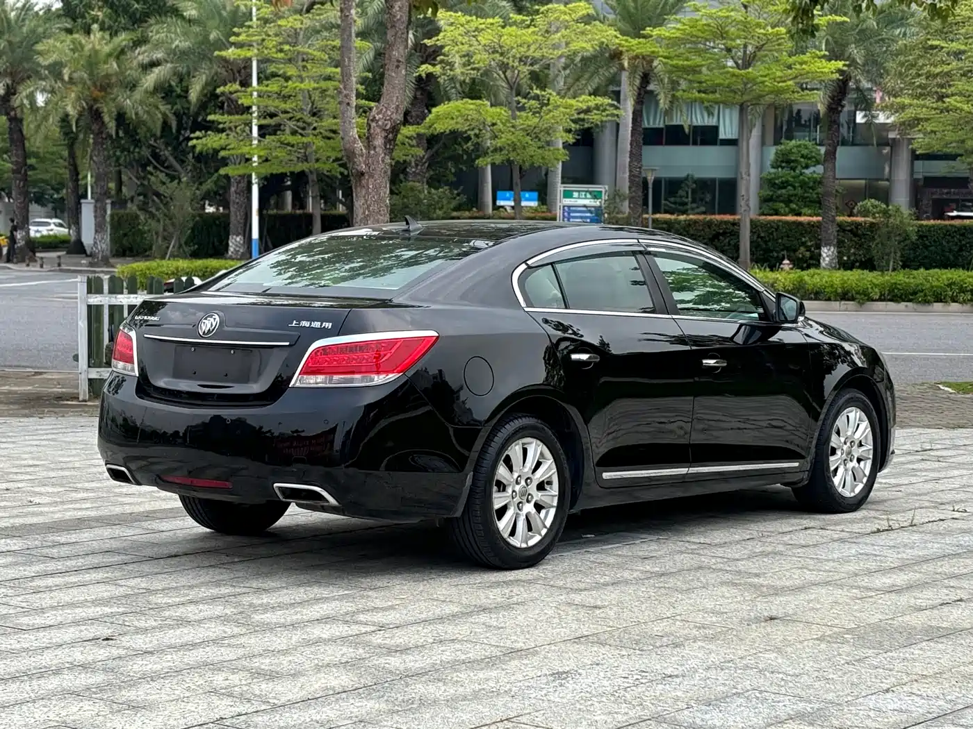 Buick LaCrosse 2013 2012 Model 2.4L SIDI Comfort